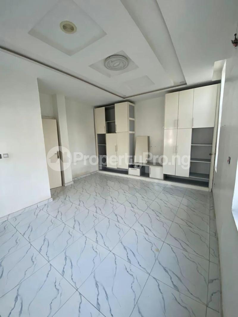 3 bedroom Flat / Apartment for rent Osapa london Lekki Lagos