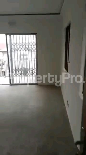 3 bedroom Flat / Apartment for rent Adekunle Yaba Lagos