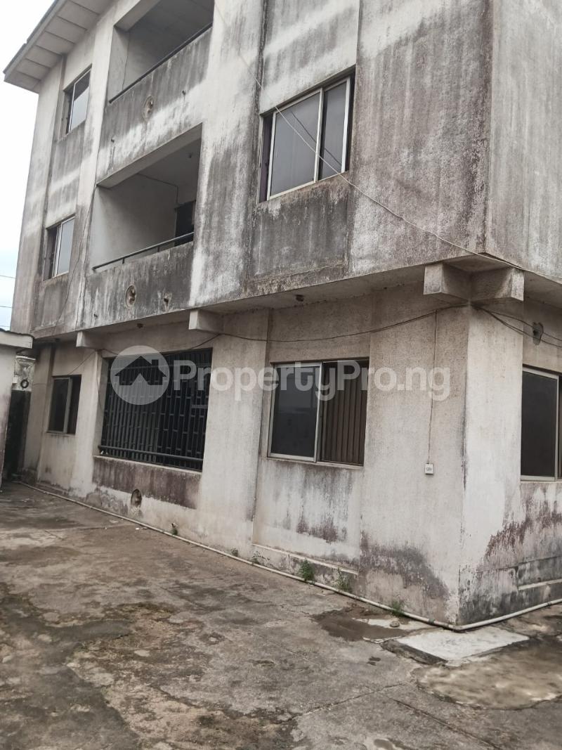 House for sale Off Alimosho Close To Dopemu And Iyana Ipaja Alimosho Lagos