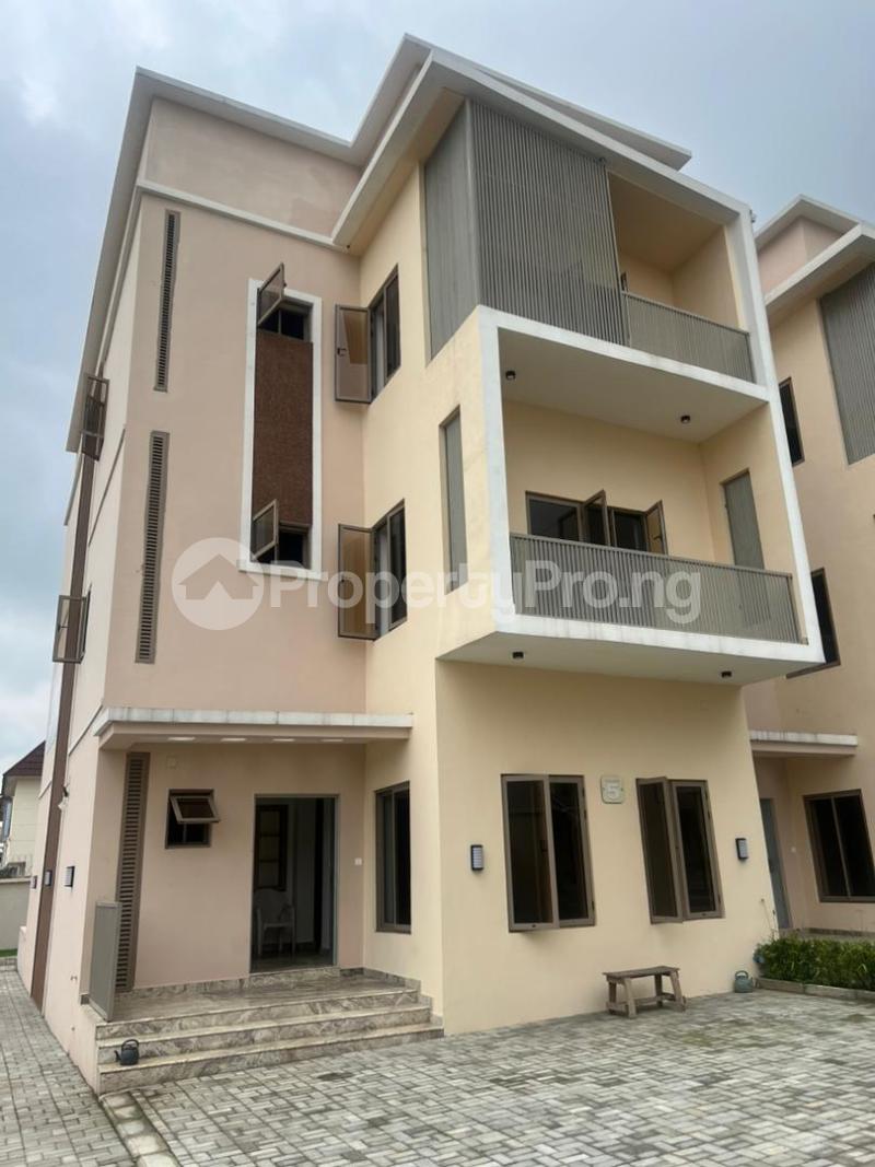 4 bedroom House for sale Dawaki Abuja