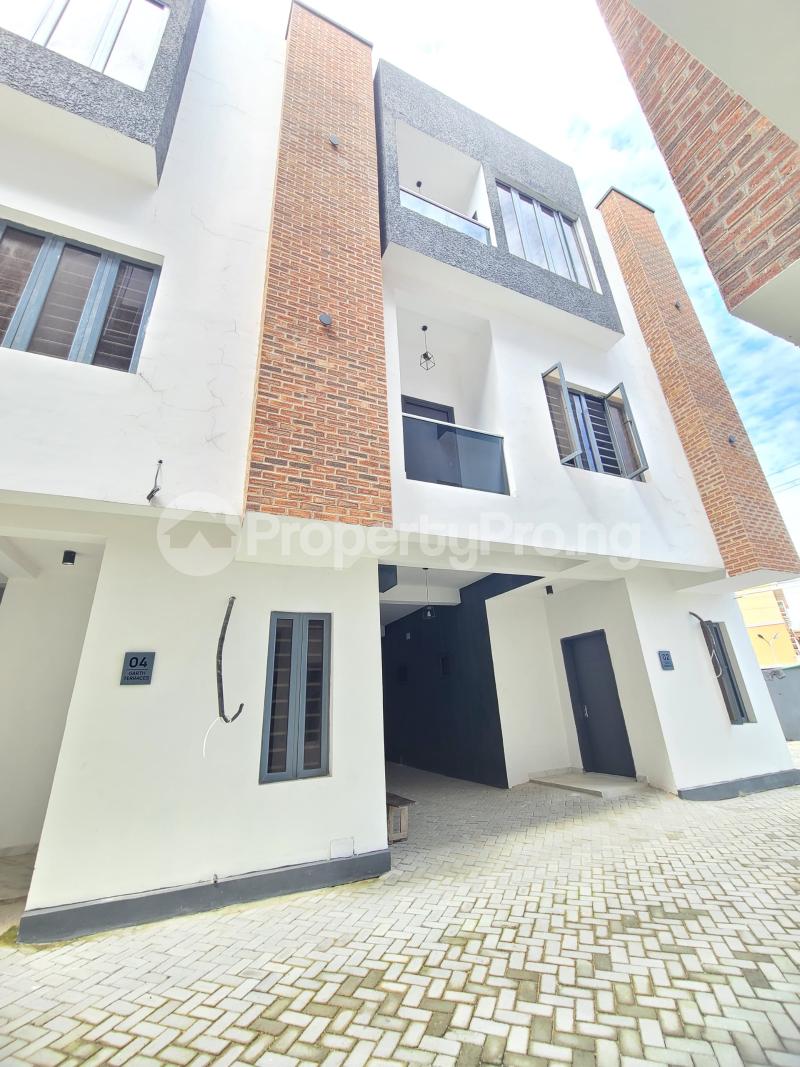 4 bedroom House for sale Igbo-efon Lekki Lagos - 0