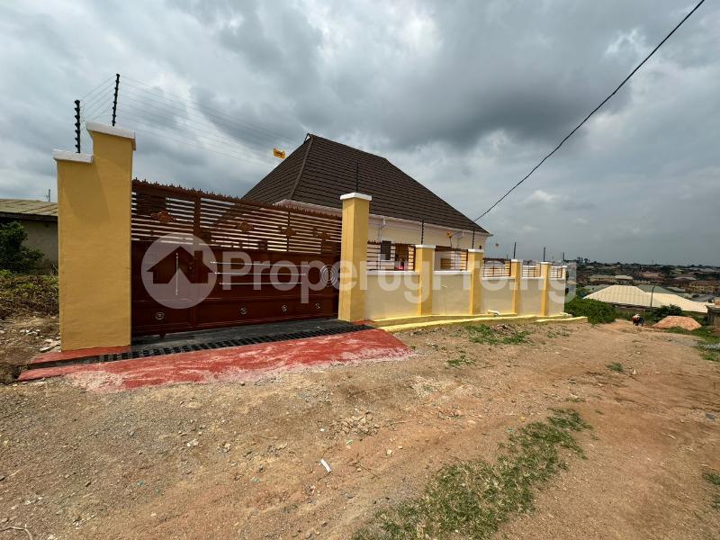 4 bedroom House for sale Opeyemi Estate Gbonkudu Akobo Ibadan Akobo Ibadan Oyo