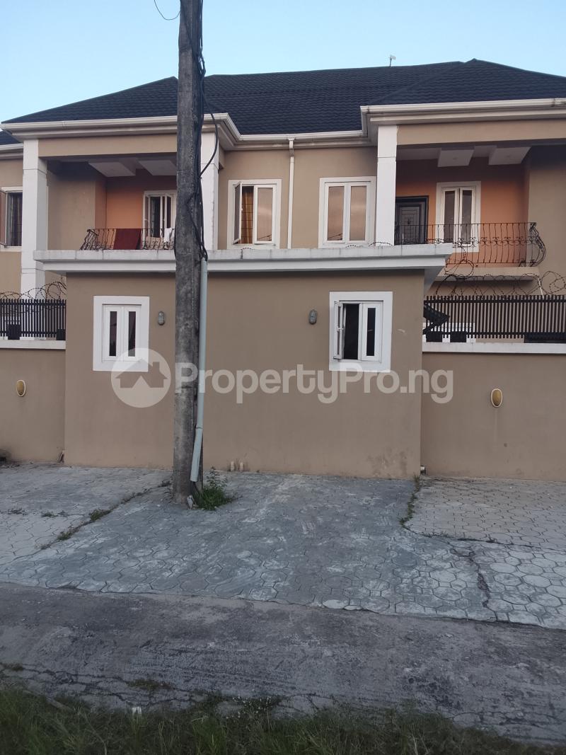 4 bedroom House for rent Off Road 5 Lekki Scheme 2 Ajah Lagos