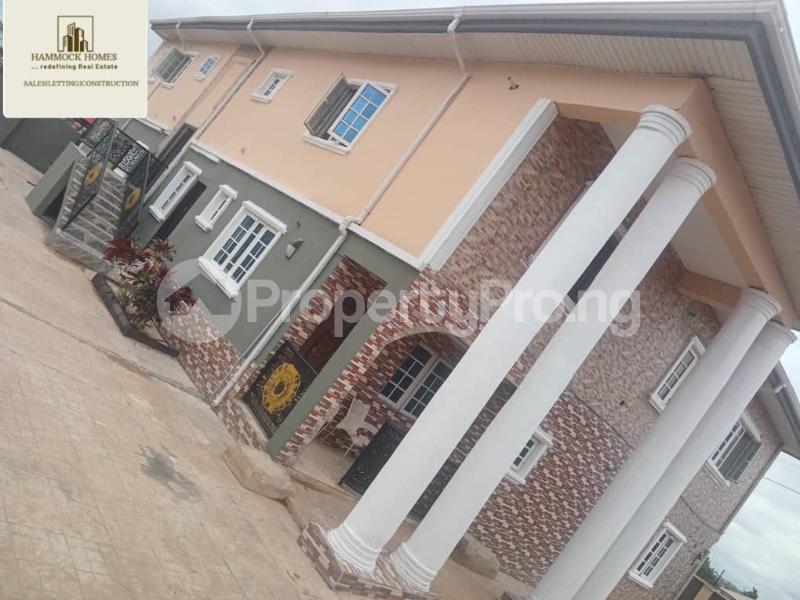 4 bedroom Flat / Apartment for rent Behind Bovas Iwo Rd Ibadan Oyo