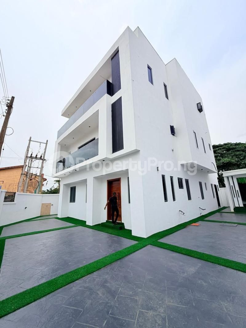 4 bedroom House for sale Oko oba Agege Lagos
