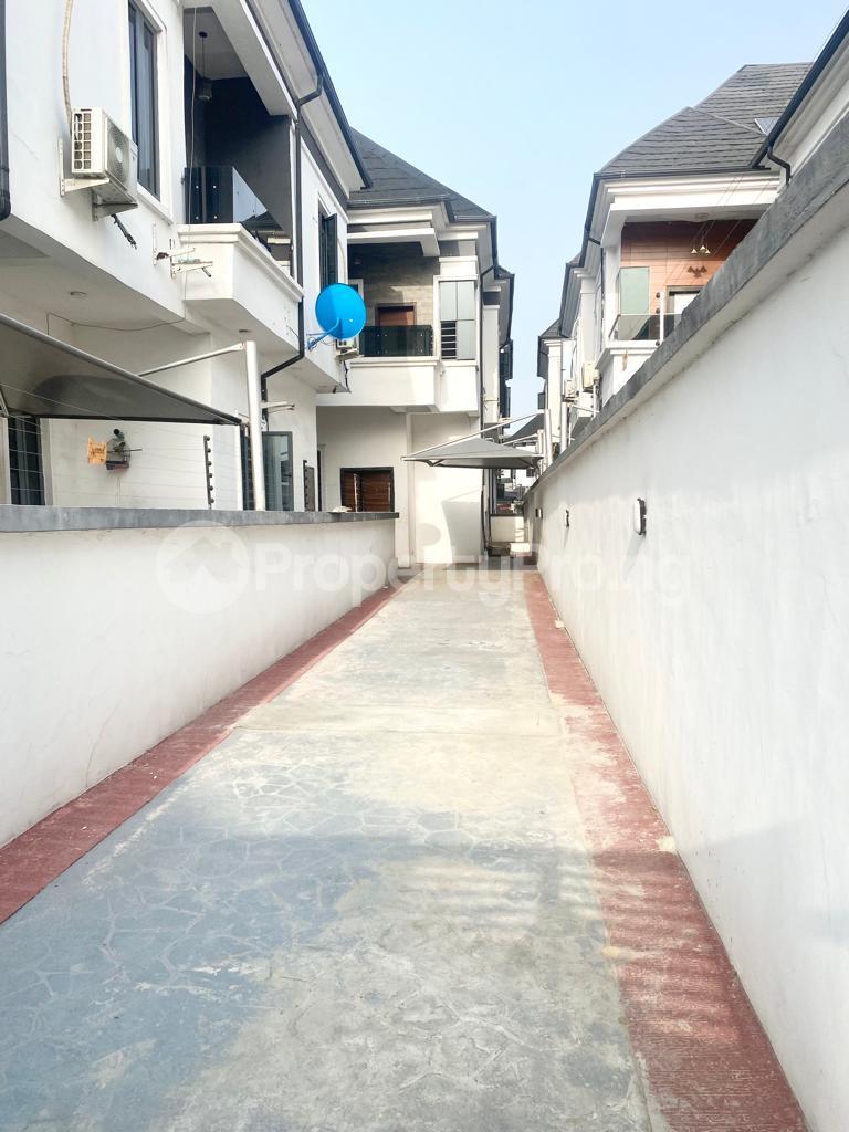 4 bedroom House for rent chevron Lekki Lagos