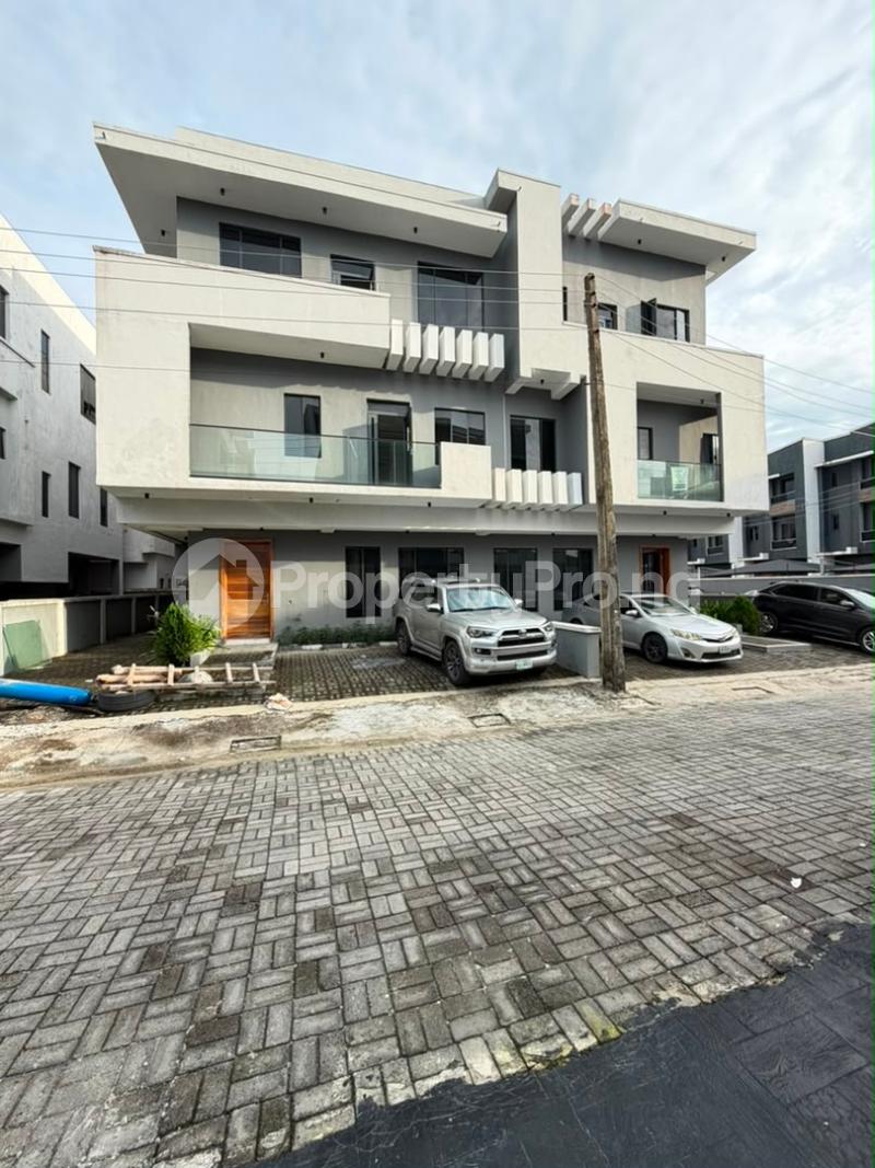 4 bedroom House for sale Osapa london Lekki Lagos