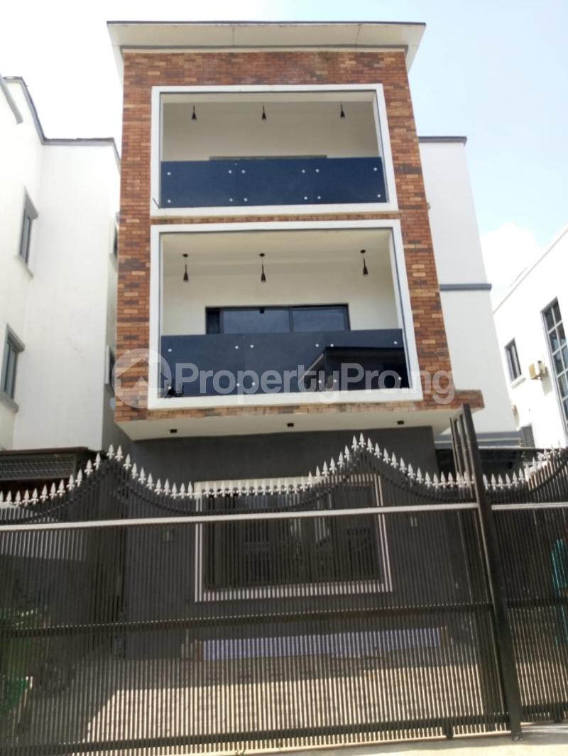 4 bedroom House for rent Close To Family Worship Wuye Abuja