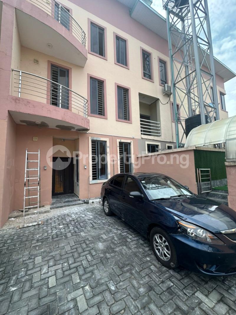4 bedroom House for rent ONIRU Victoria Island Lagos
