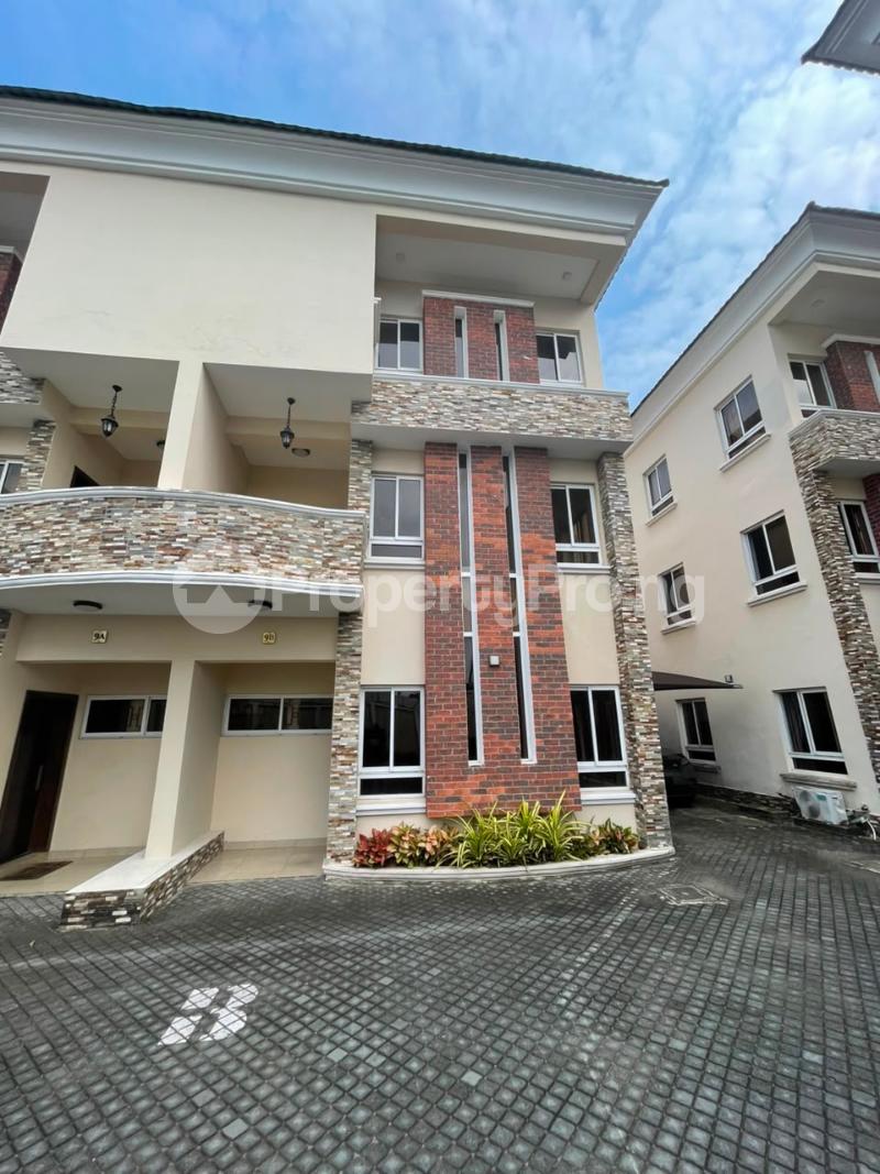 4 bedroom House for rent Chevy View Estate Chevron Chevron Drive Lekki Lagos