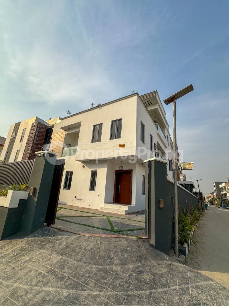 4 bedroom House for rent Ikota Lekki Lagos