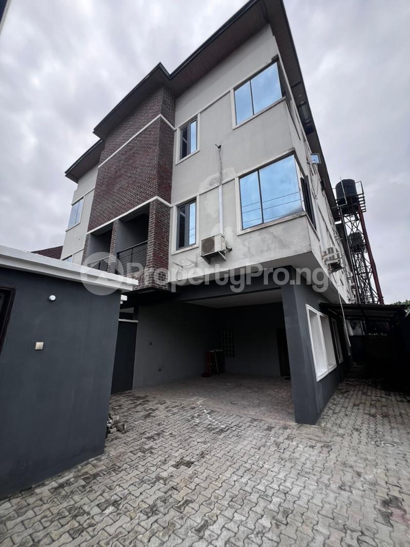 4 bedroom House for rent Osapa london Lekki Lagos