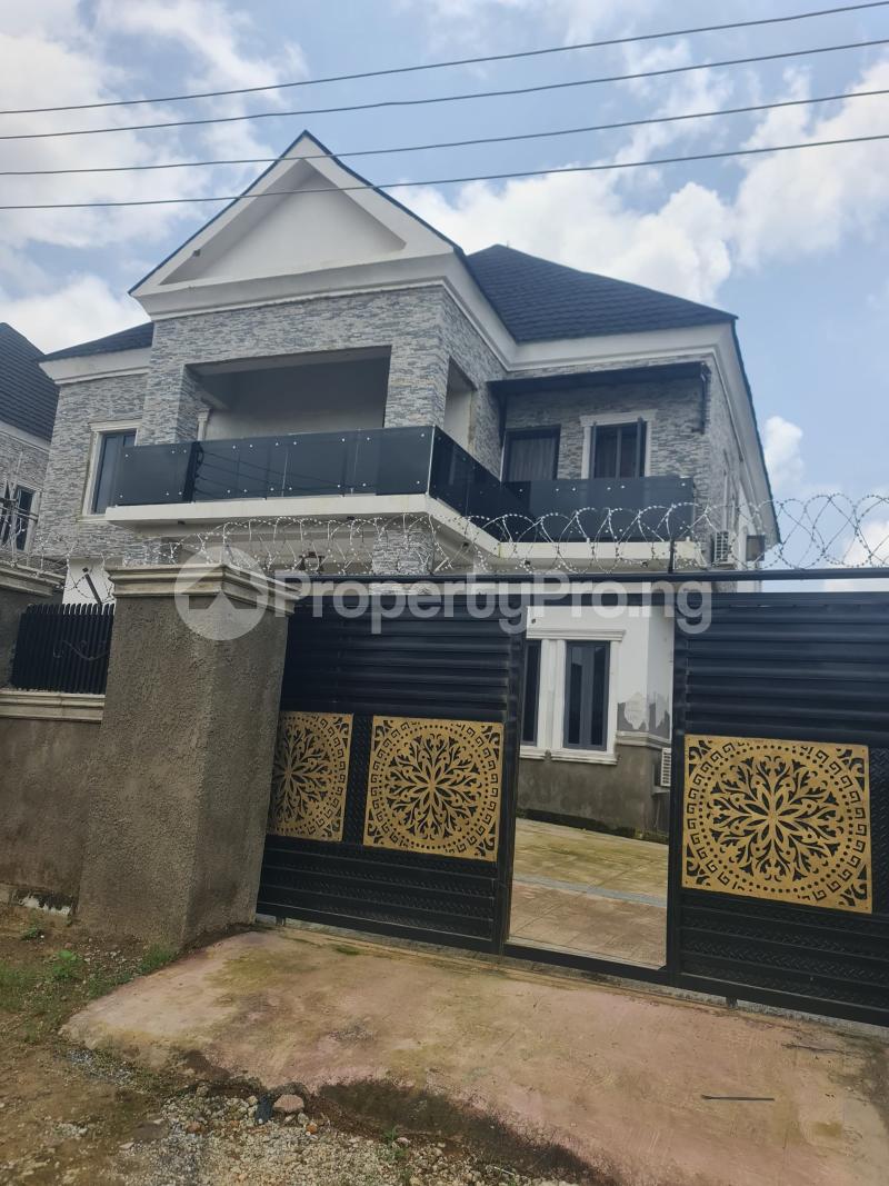 5 bedroom House for rent Along Von Garden Estate Road Lugbe Abuja