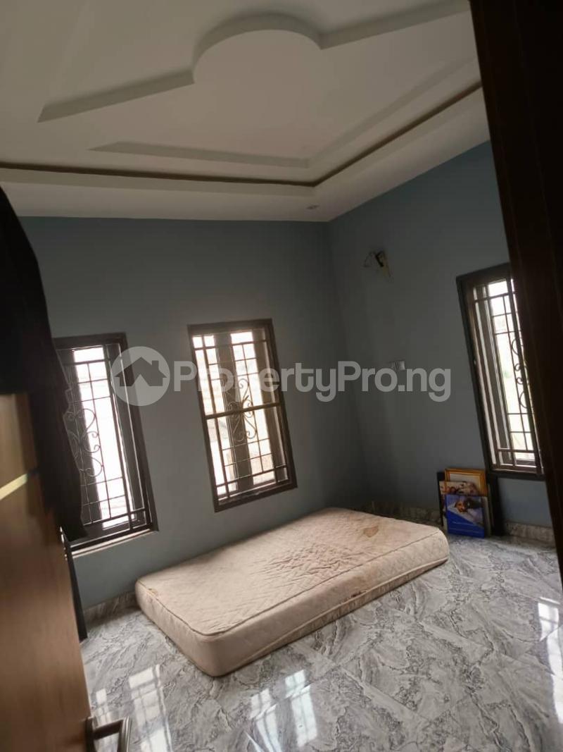 5 bedroom House for rent Along Von Garden Estate Road Lugbe Abuja