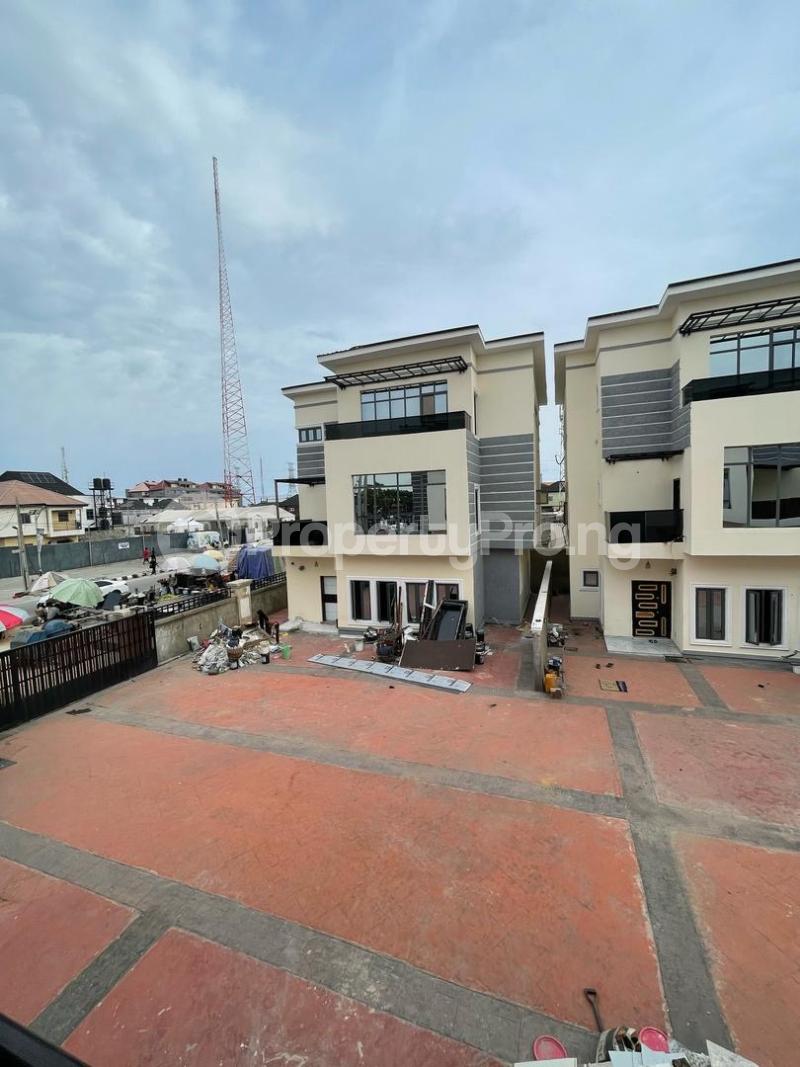 5 bedroom House for sale Jakande Lekki Lagos