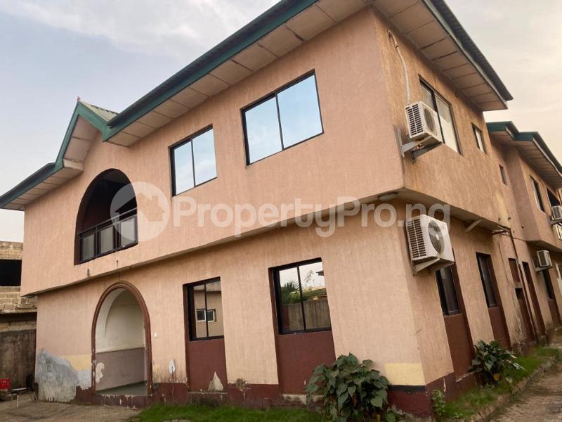 6 bedroom Flat / Apartment for sale   Igando Ikotun/Igando Lagos