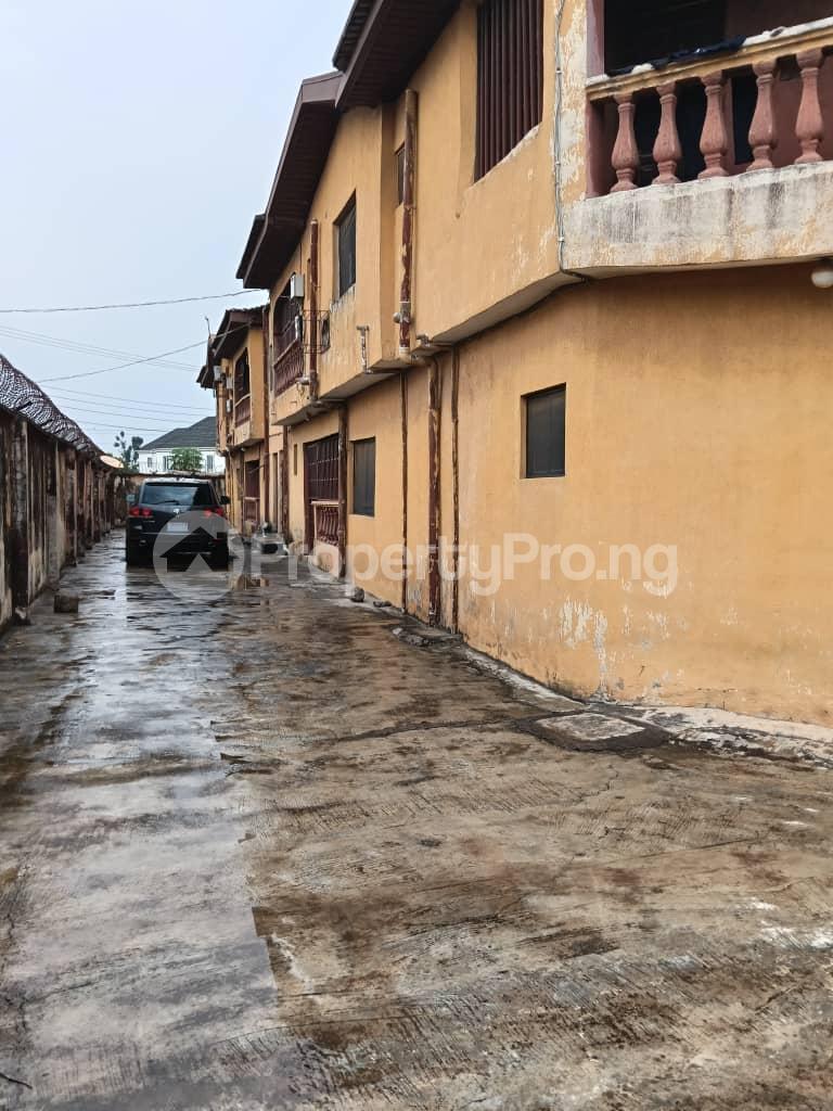 10 bedroom House for sale Akowonjo Alimosho Lagos
