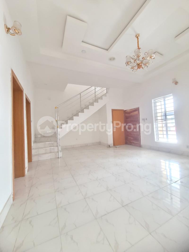 4 bedroom House for rent Mobil Road Ajah Lagos