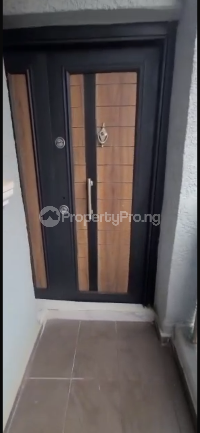 2 bedroom Flat / Apartment for rent Alagomeji Yaba Lagos