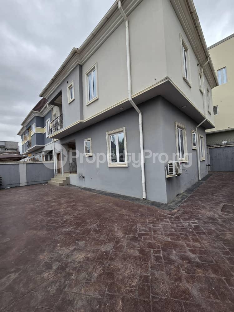 2 bedroom Flat / Apartment for rent Magodo GRA Phase 2 Kosofe/Ikosi Lagos