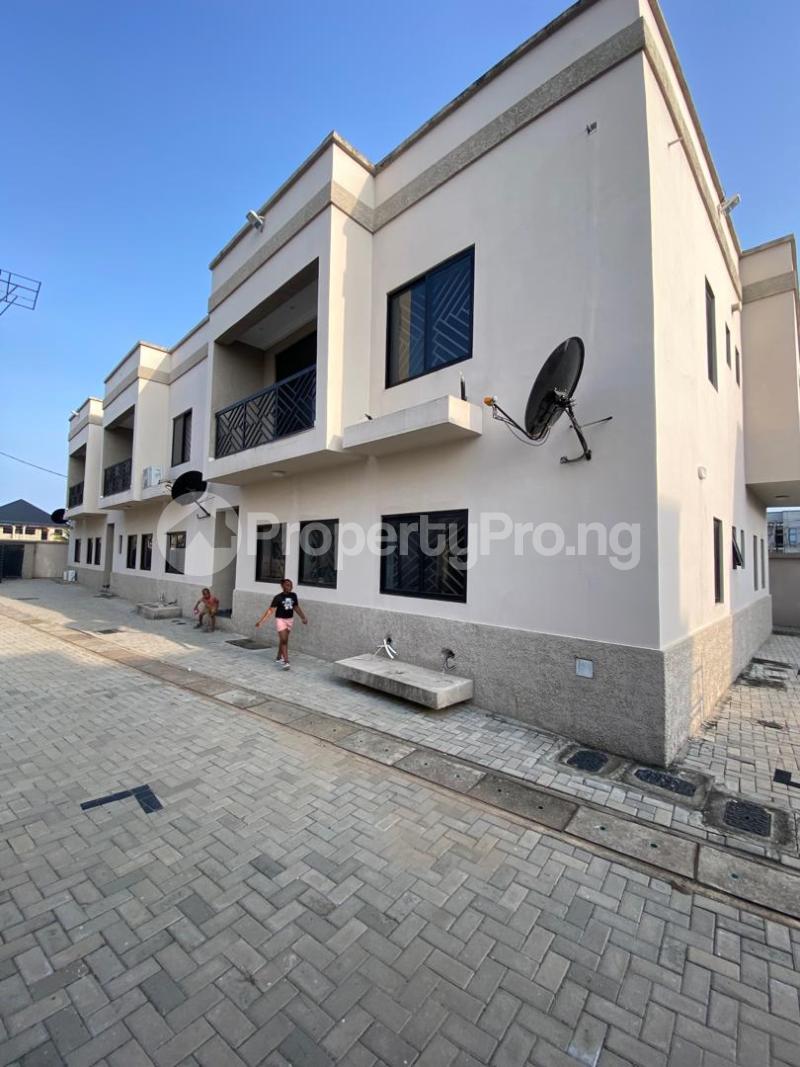 2 bedroom Flat / Apartment for rent Awoyaya Ajah Lagos