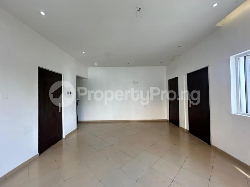 2 bedroom Flat / Apartment for rent In An Estate VGC Lekki Lagos