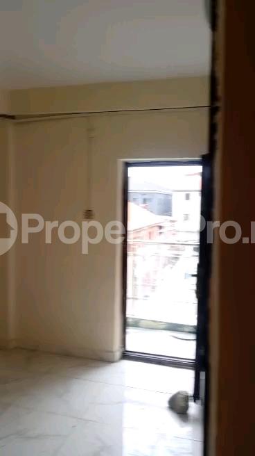 2 bedroom Flat / Apartment for rent Adekunle Yaba Lagos