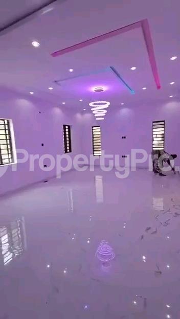 3 bedroom House for sale Mowe Town Shomolu Lagos
