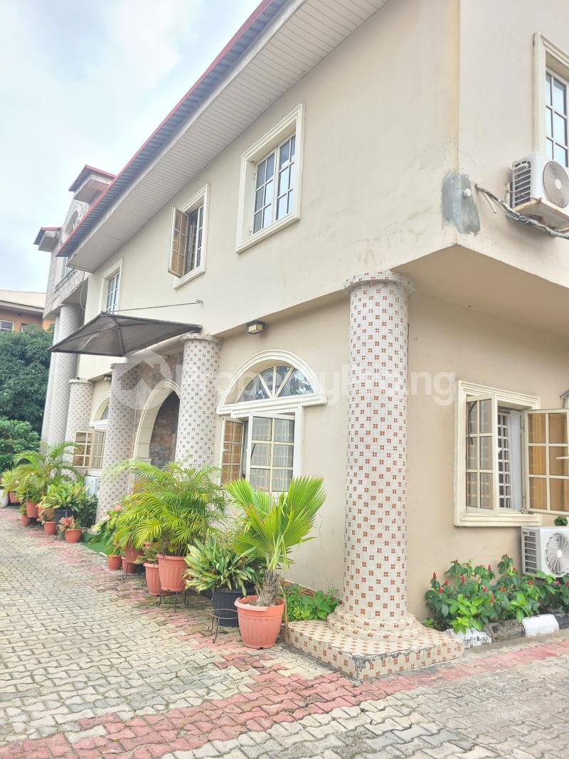 3 bedroom Flat / Apartment for rent Idado Lekki Lagos