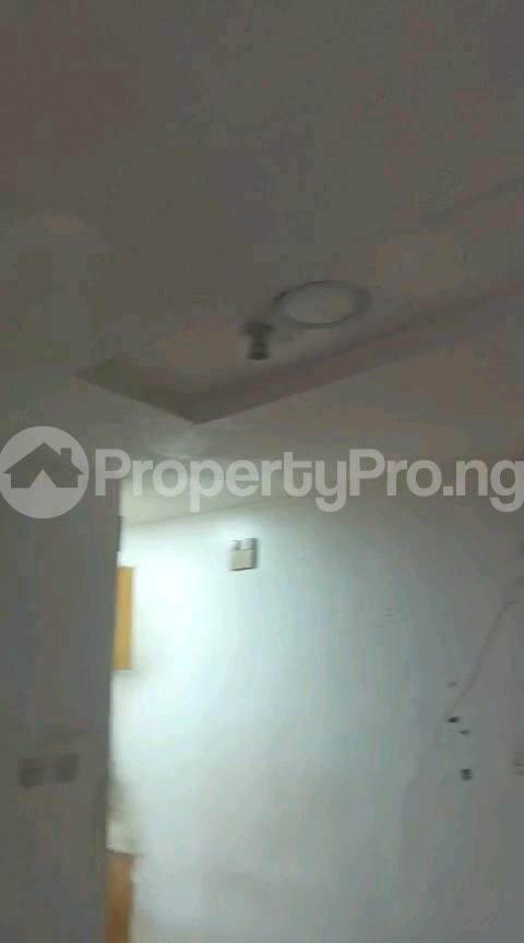 1 bedroom Flat / Apartment for rent At Oyekunle Street Bariga Lagos