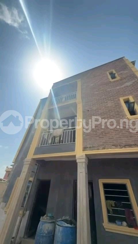 1 bedroom Flat / Apartment for rent Mushin Ilasa, Oshodi Expressway Oshodi Lagos