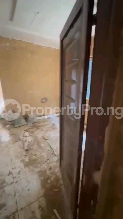 1 bedroom Flat / Apartment for rent Off Newgarge Rd Bariga Lagos