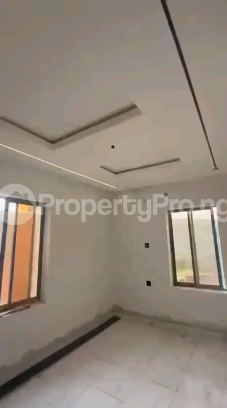 1 bedroom Flat / Apartment for rent Off Apata Str Shomolu Lagos