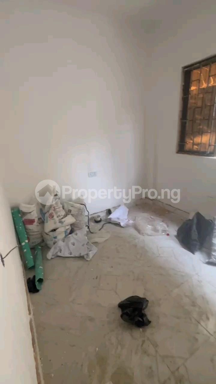 1 bedroom Flat / Apartment for rent Off Omoleye Str Alagomeji Yaba Lagos