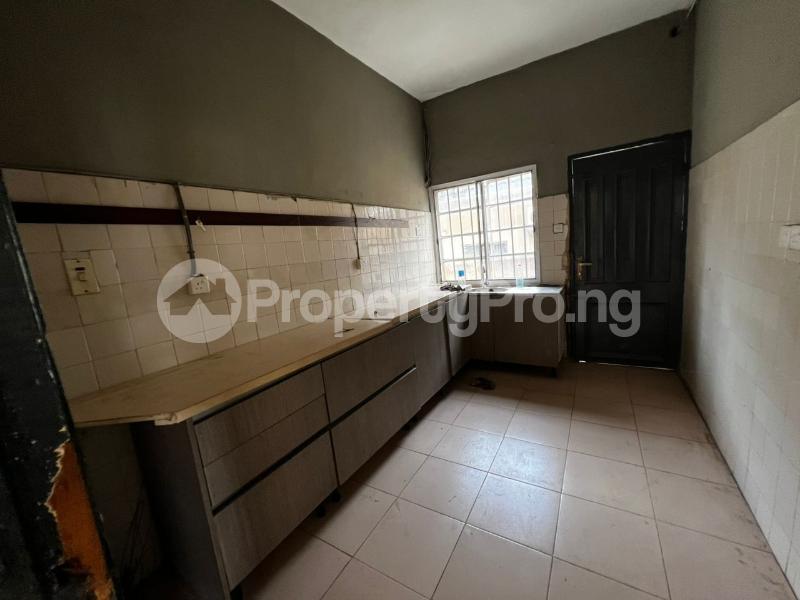 10 bedroom House for sale Soluyi Ifako-gbagada Gbagada Lagos
