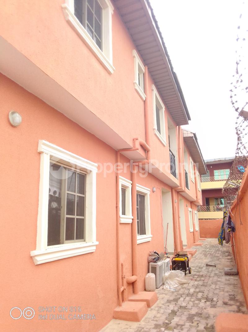 3 Bedroom Flat / Apartment in Shomolu Shomolu Lagos Flat / Apartment