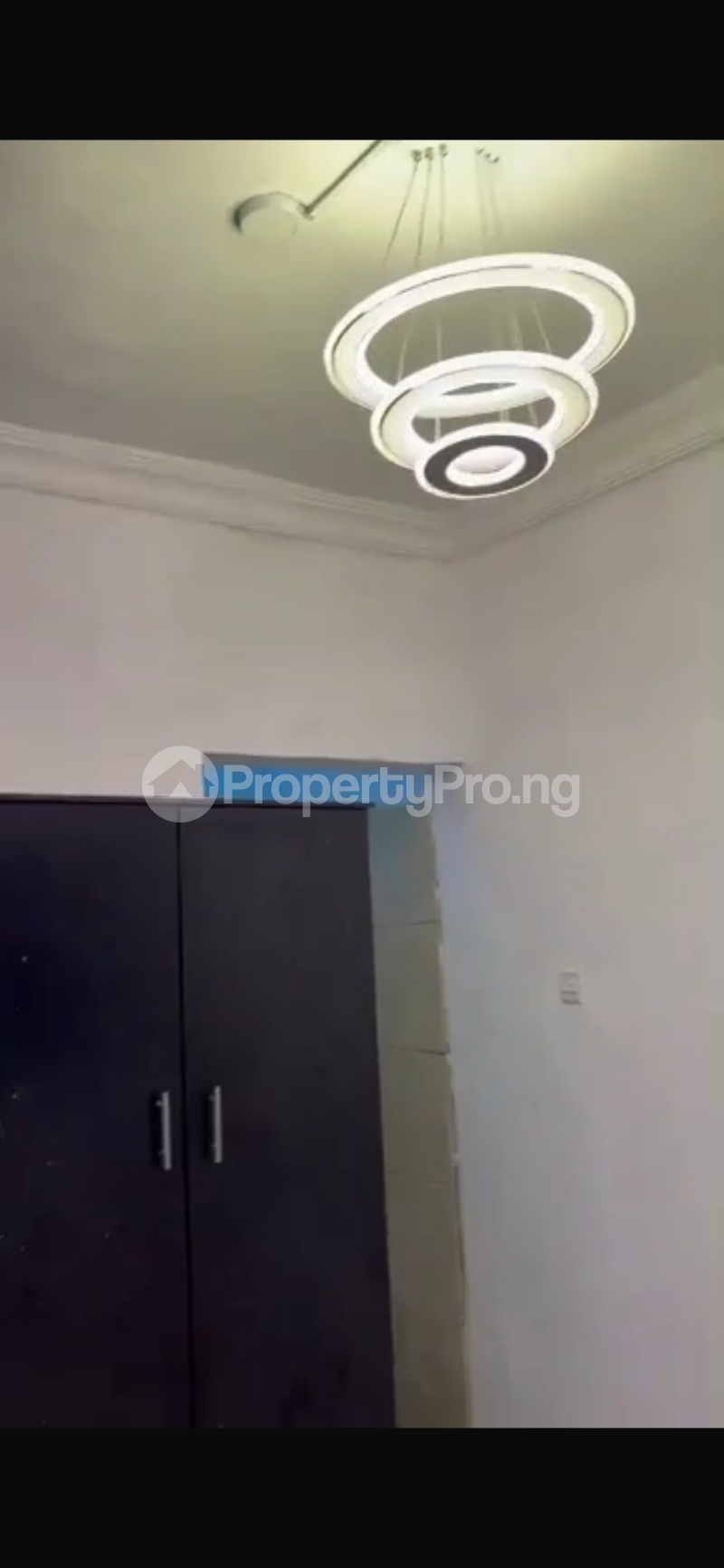 Flat / Apartment for rent Off Apata Street Shomolu Lagos
