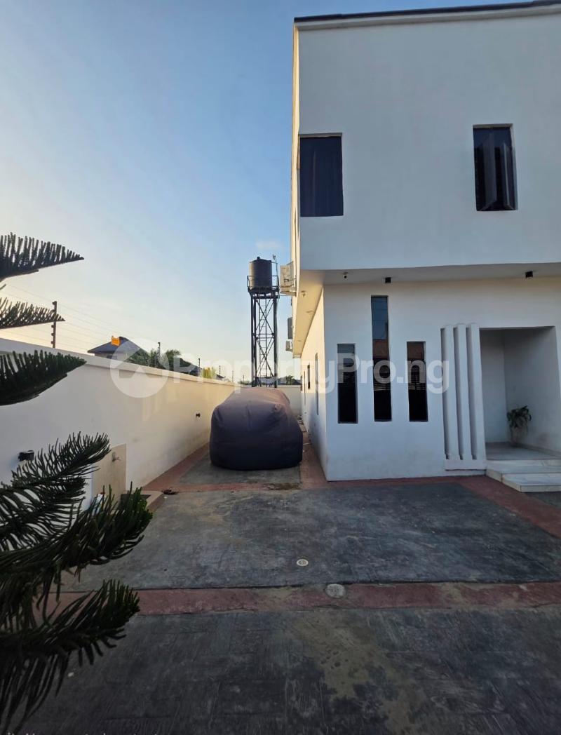 4 bedroom House for sale Uba Awoyaya Sangotedo Lagos