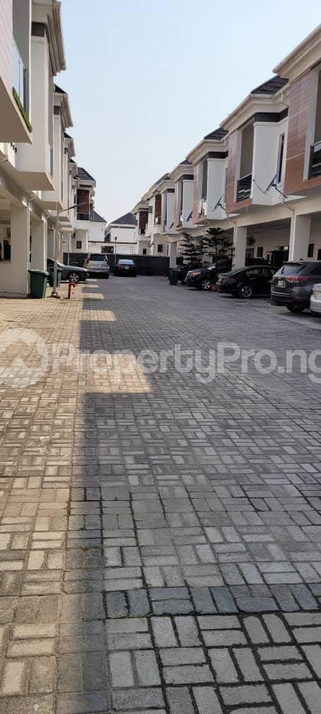 4 bedroom House for sale orchid Lekki Lagos
