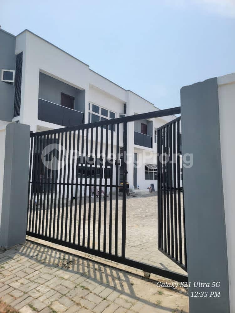 4 bedroom House for rent Lafiaji Orchid Lekki Lagos