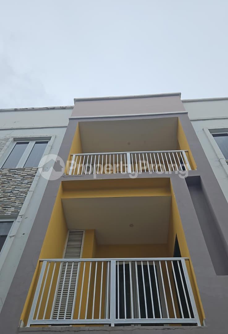 4 bedroom House for rent Ologolo Lekki Lagos