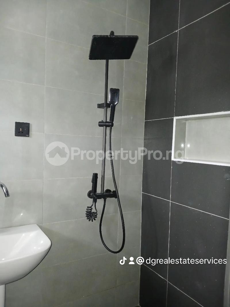1 bedroom Flat / Apartment for rent Abule-Oja Yaba Lagos