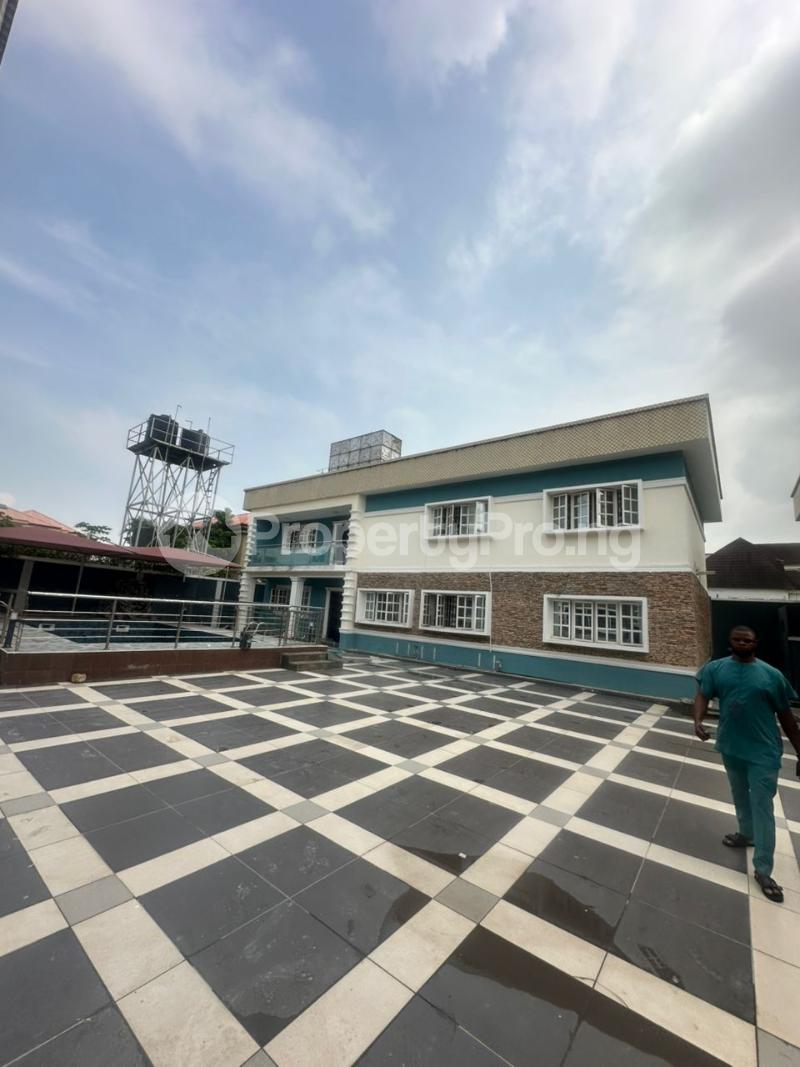 3 bedroom Flat / Apartment for rent ONIRU Victoria Island Lagos