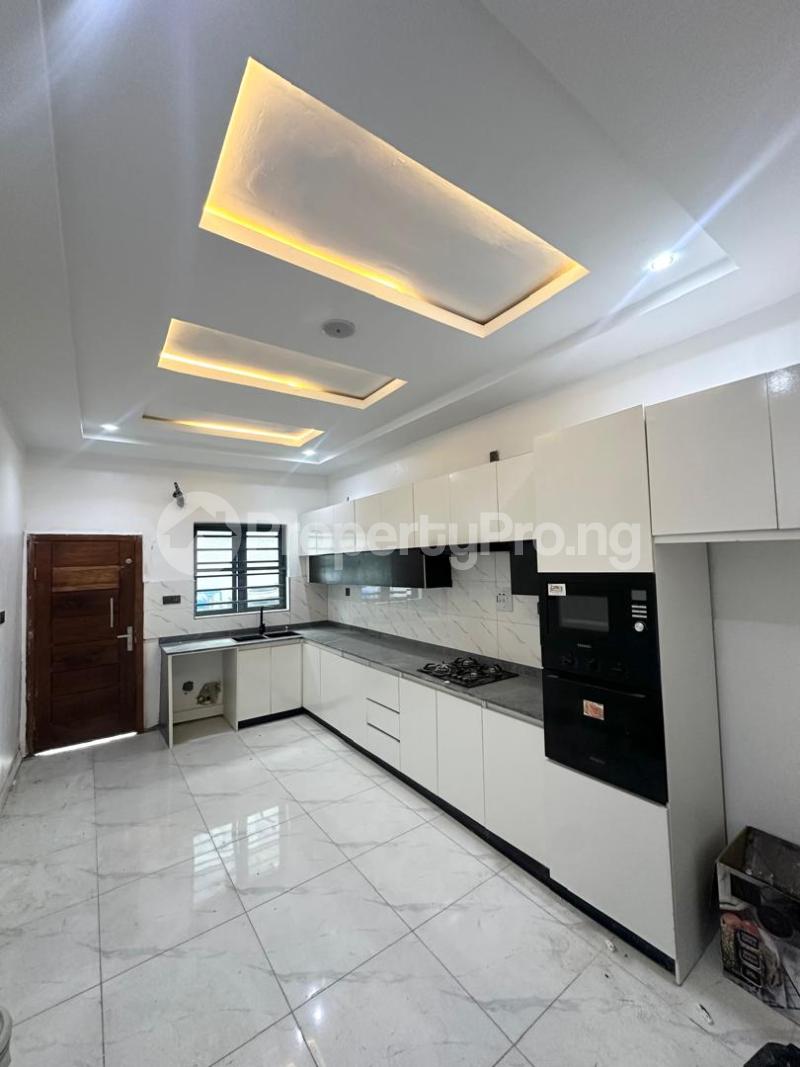 1 bedroom Flat / Apartment for rent Ologolo Lekki Lagos