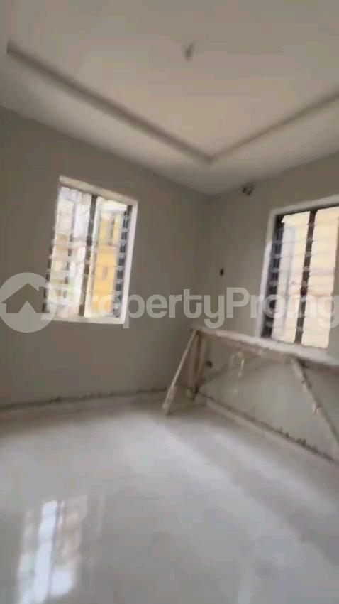 1 bedroom Flat / Apartment for rent Off Oyadiran Extension Makoko Yaba Yaba Lagos