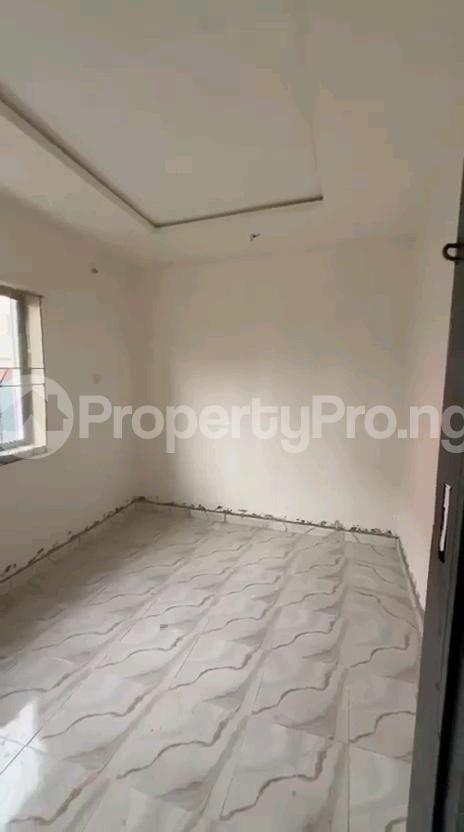 1 bedroom Flat / Apartment for rent Off Pedro Road, Ladilak, Lagos Shomolu Lagos