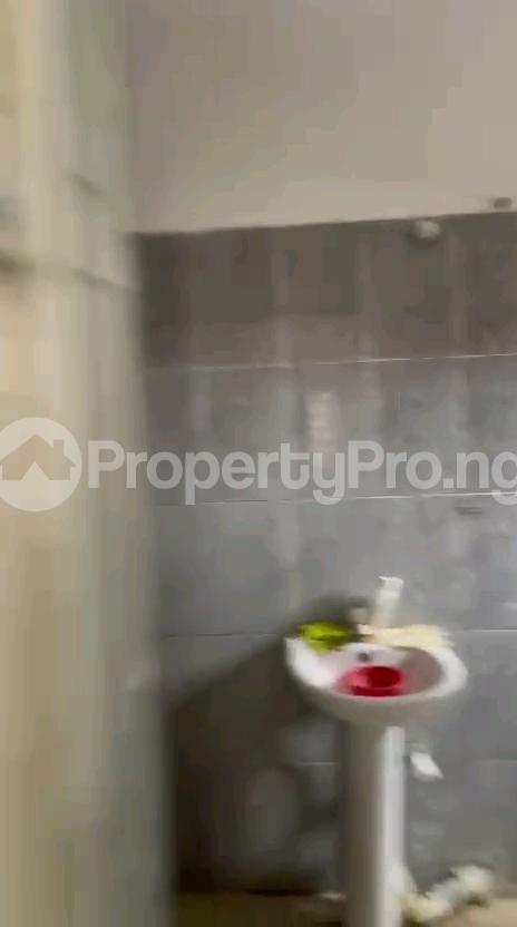 1 bedroom Flat / Apartment for rent Off Pedro Road, Shomolu, Lagos Shomolu Shomolu Lagos