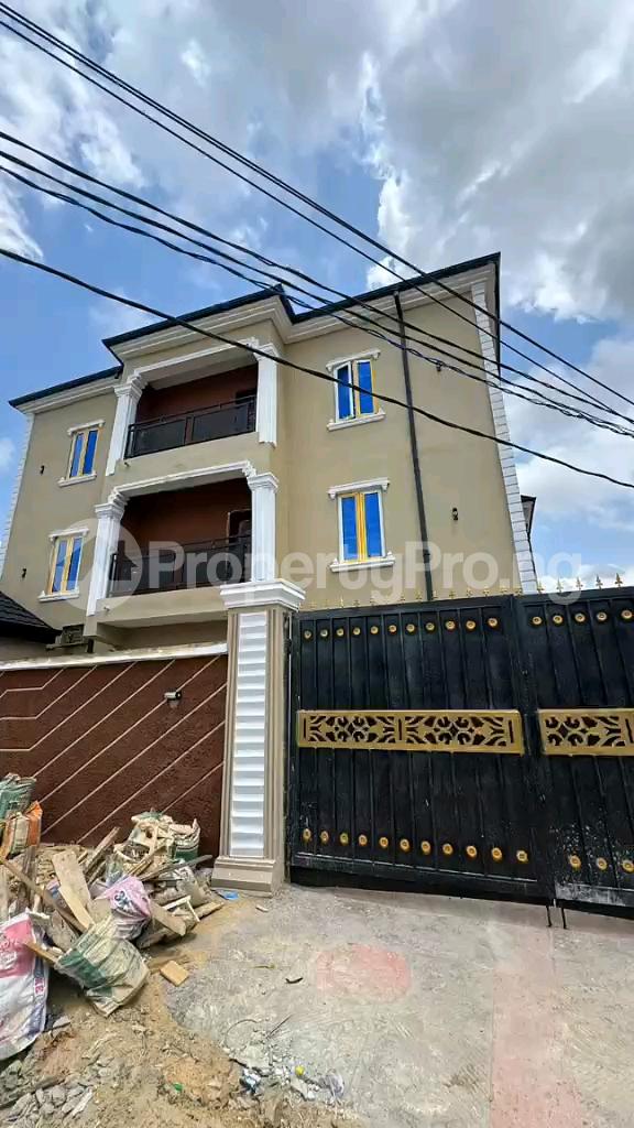 1 bedroom Flat / Apartment for sale Odubanjo Street Shomolu Lagos