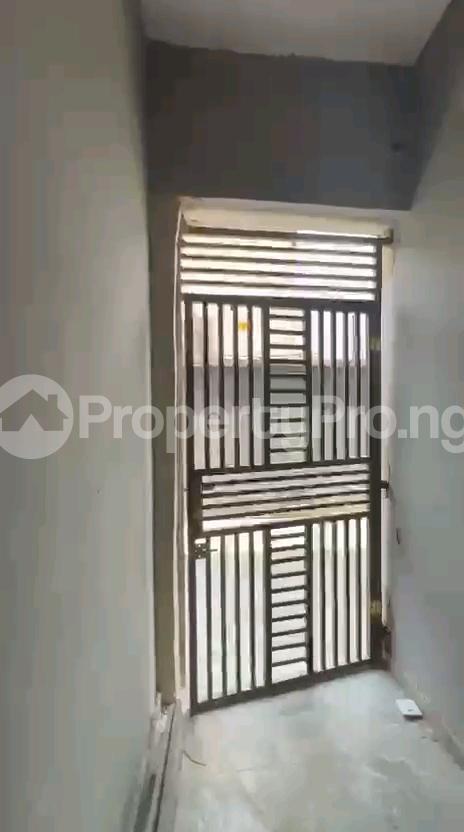 1 bedroom Flat / Apartment for rent Off Morris Road Yaba Lagos Yaba Lagos