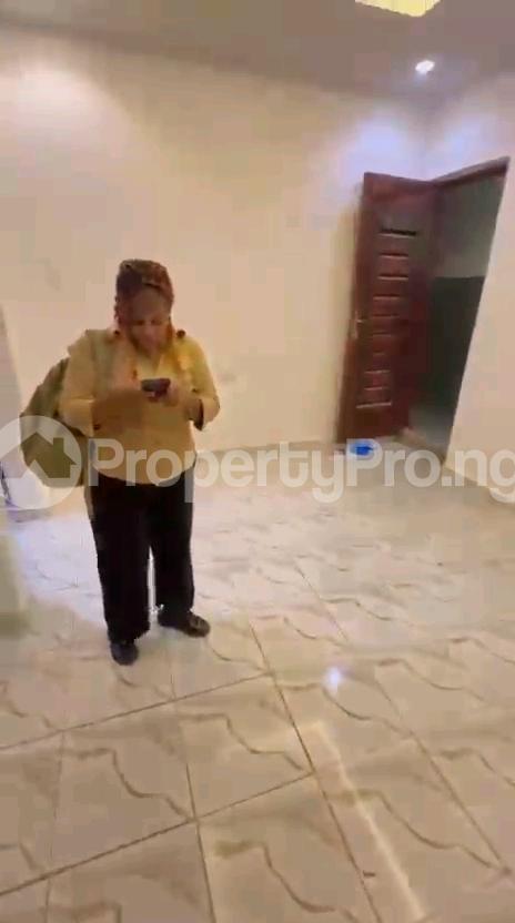 1 bedroom Flat / Apartment for rent Off Morocco Road Shomolu Lagos Shomolu Lagos